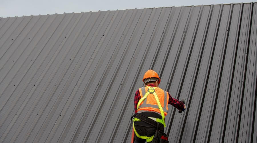 Professional metal roof installation services in Porter, TX
